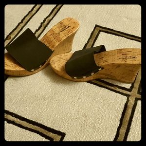 Black cork wedges